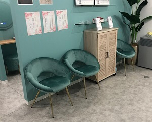 Aya Beauty and Family Clinic@r[IÉƂ̈Ⴂ́Hir[eB[ Ah t@~[ NjbNj